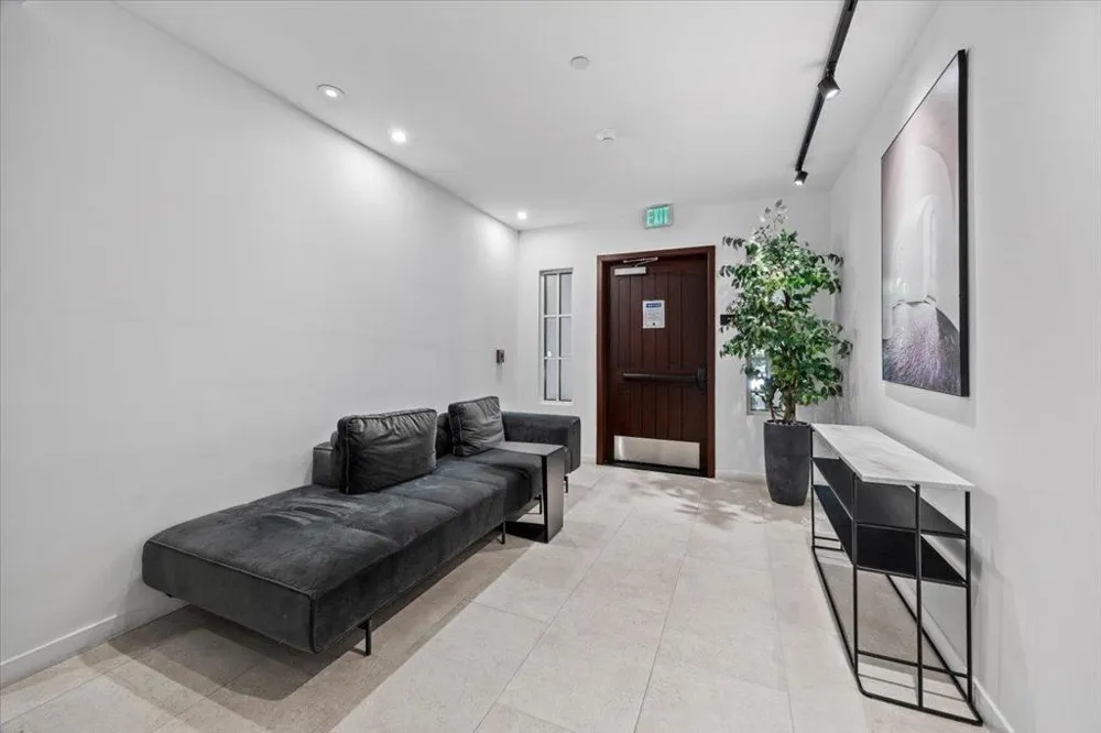 1501 Cherry Street #203 San Carlos, CA 94070