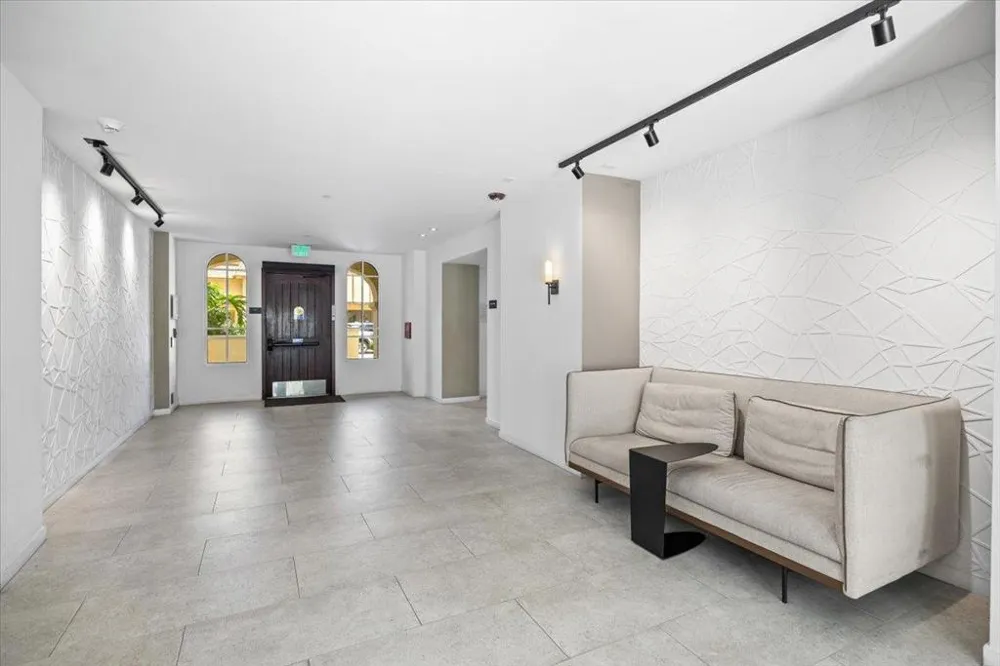 1501 Cherry Street #203 San Carlos, CA 94070