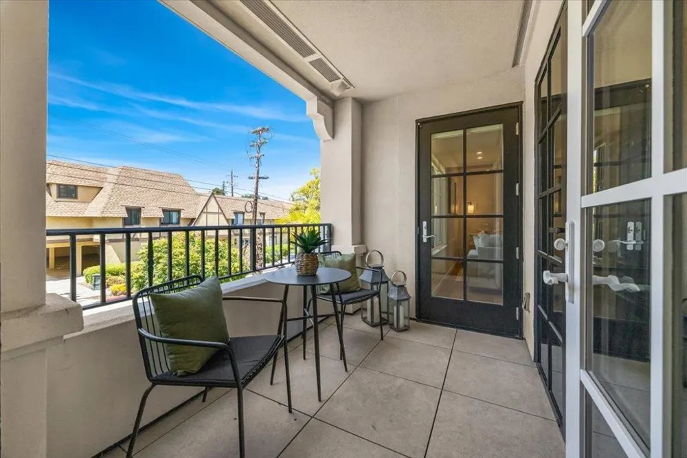 1501 Cherry Street #203 San Carlos, CA 94070