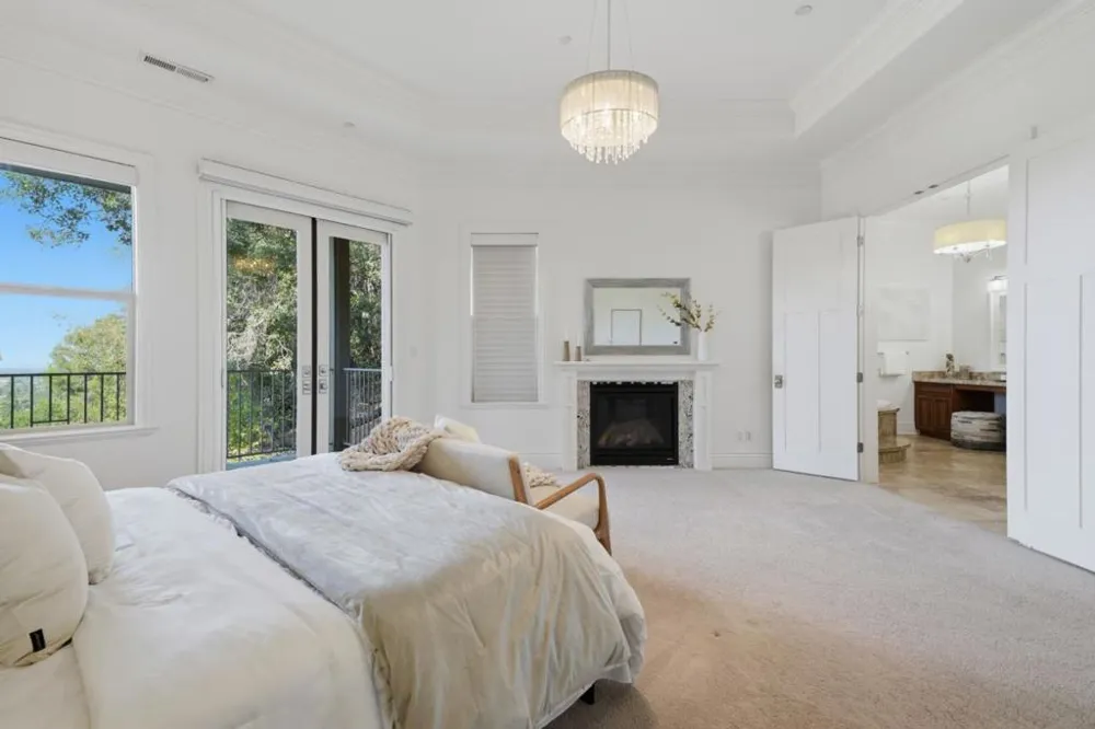 22755 San Juan Road Cupertino, CA 95014