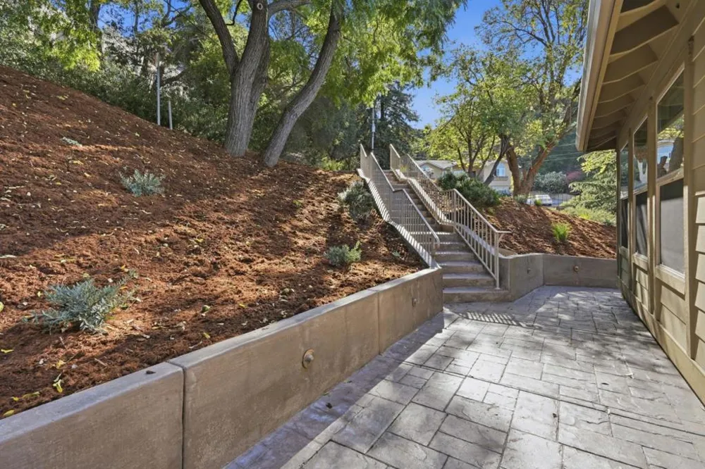 22755 San Juan Road Cupertino, CA 95014