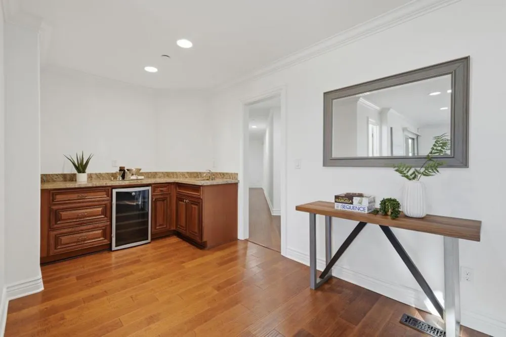 22755 San Juan Road Cupertino, CA 95014
