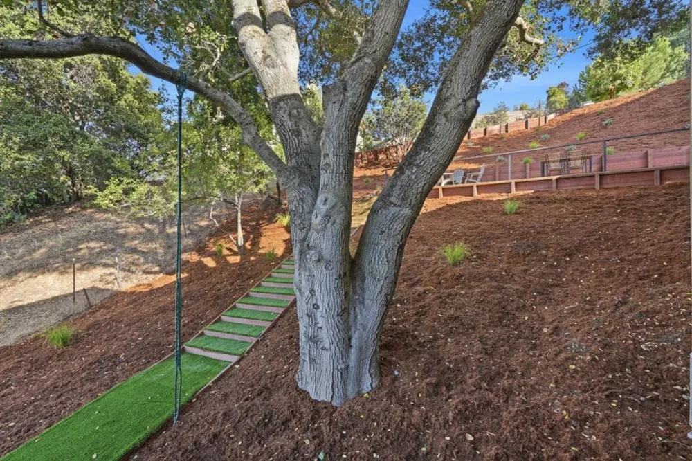 22755 San Juan Road Cupertino, CA 95014