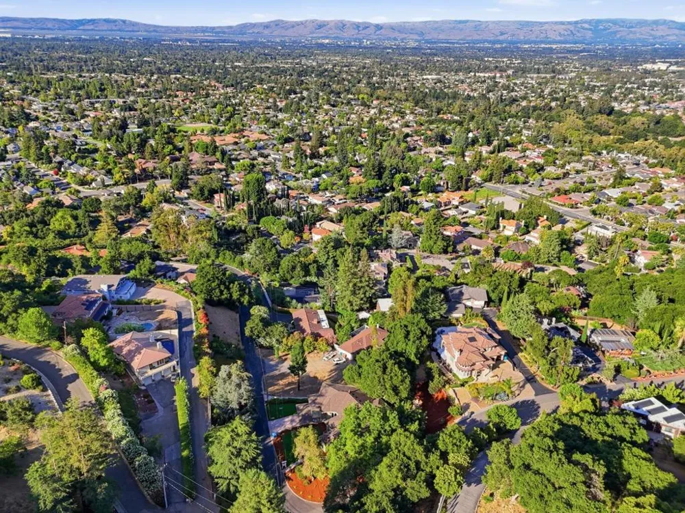 22755 San Juan Road Cupertino, CA 95014