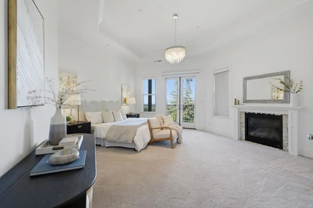 22755 San Juan Road Cupertino, CA 95014