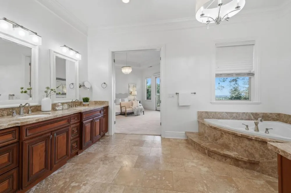 22755 San Juan Road Cupertino, CA 95014