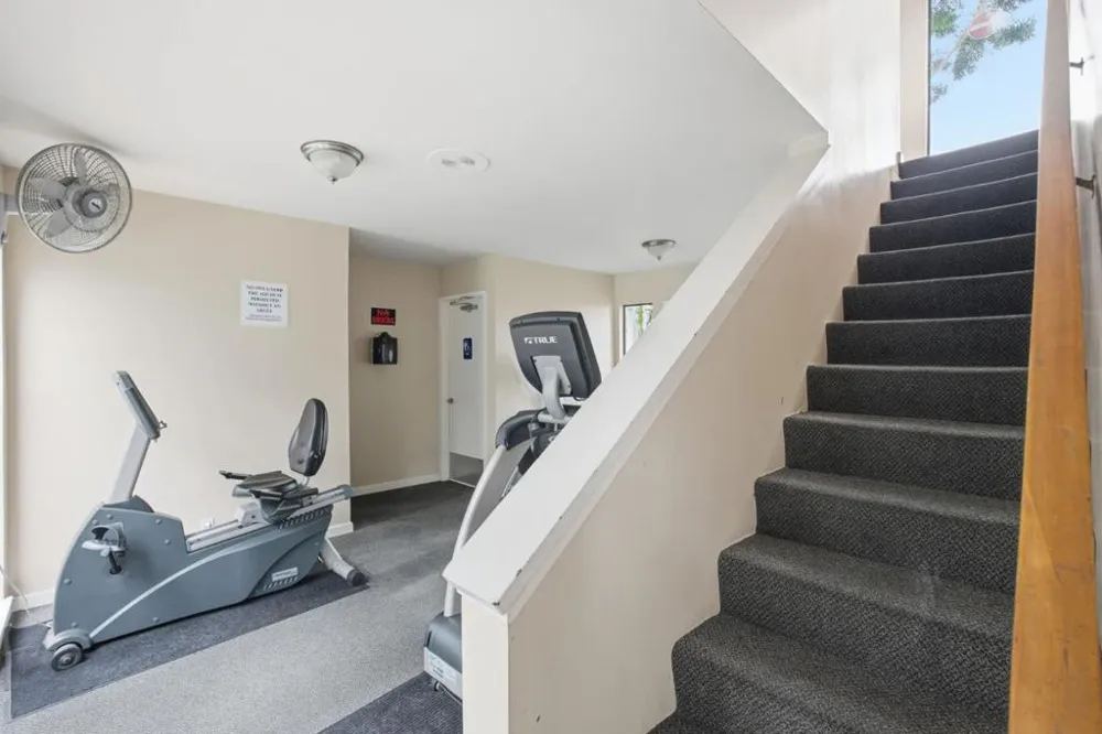 1919 Alameda De Las Pulgas #14 San Mateo, CA 94403