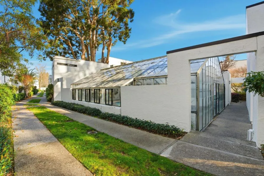 1919 Alameda De Las Pulgas #14 San Mateo, CA 94403