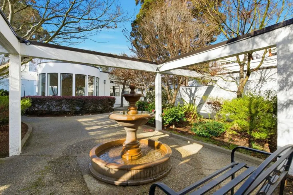 1919 Alameda De Las Pulgas #14 San Mateo, CA 94403