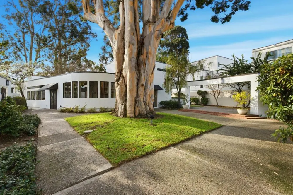1919 Alameda De Las Pulgas #14 San Mateo, CA 94403