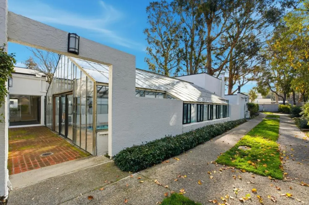 1919 Alameda De Las Pulgas #14 San Mateo, CA 94403