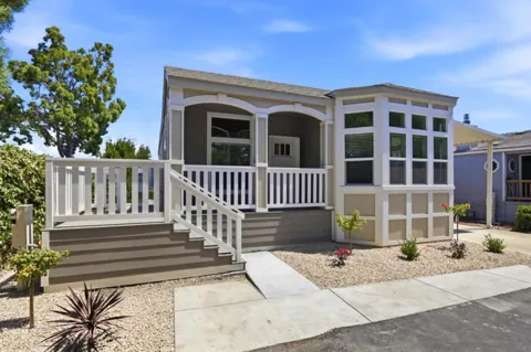 433 Sylvan Avenue #68
