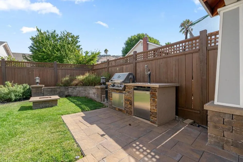 6273 Mountford Drive San Jose, CA 95123