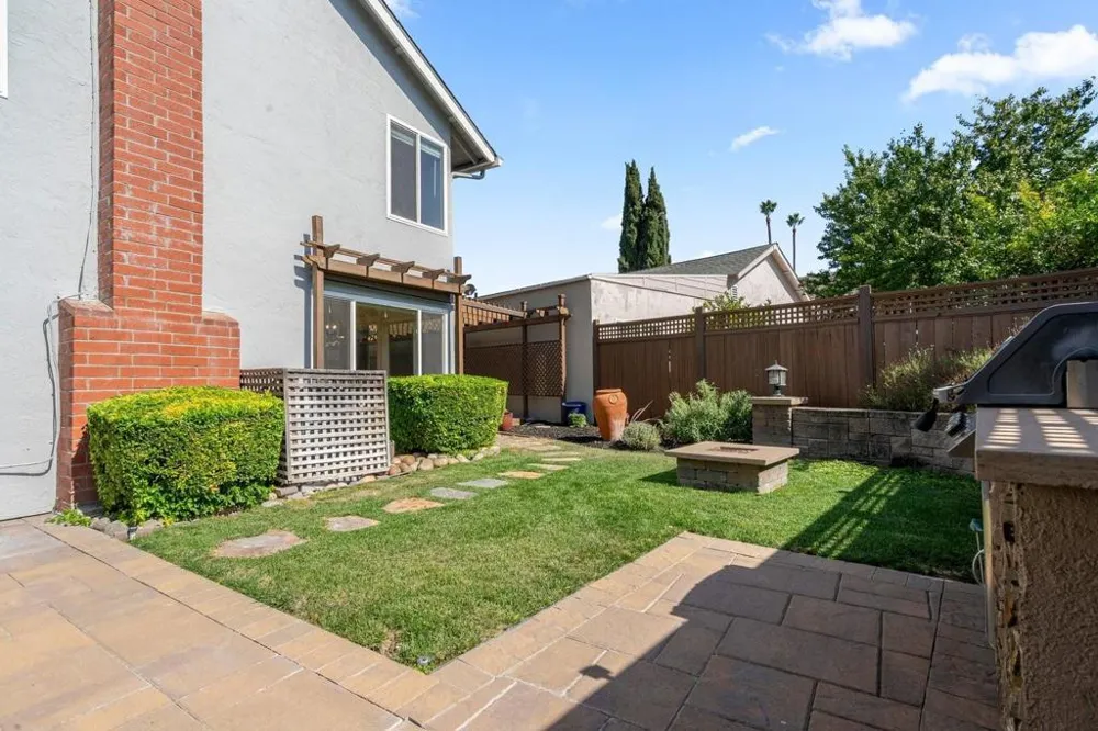 6273 Mountford Drive San Jose, CA 95123