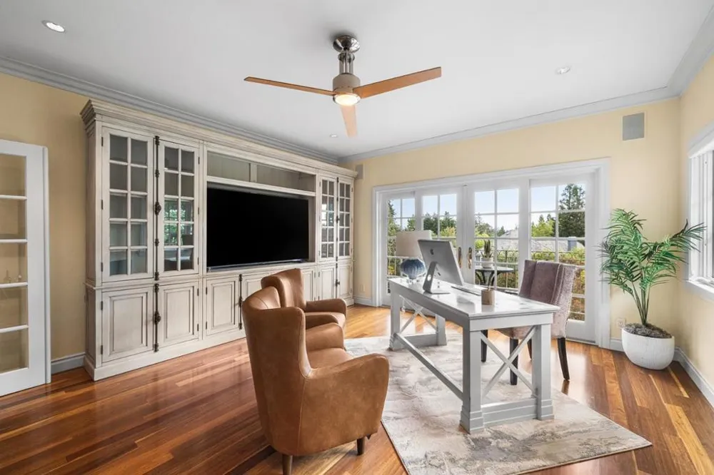 15723 Oak Knoll Drive Los Gatos, CA 95030