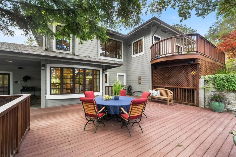 15723 Oak Knoll Drive Los Gatos, CA 95030