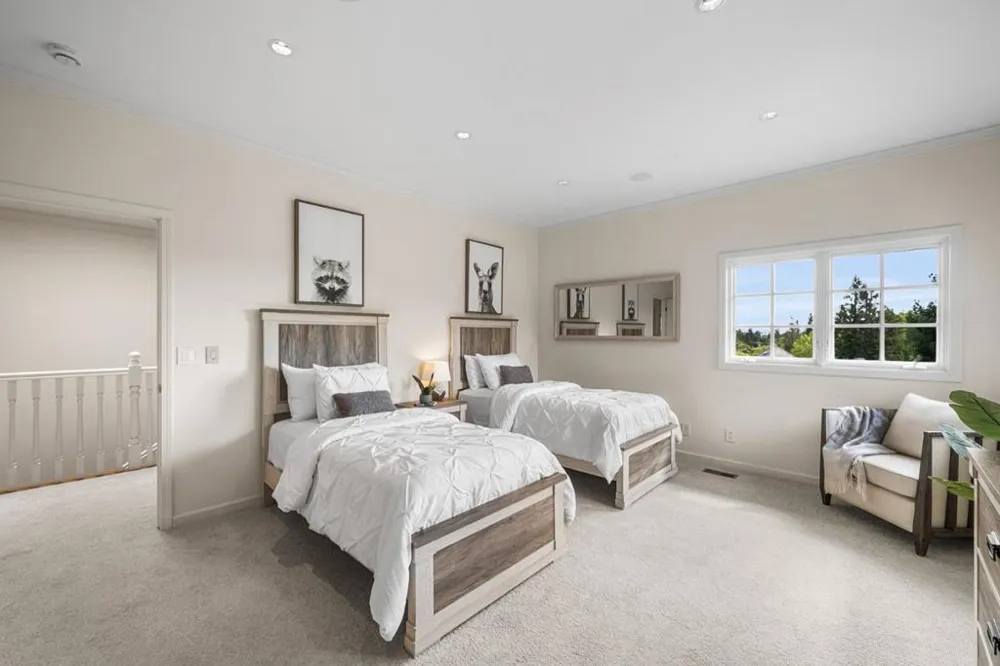 15723 Oak Knoll Drive Los Gatos, CA 95030