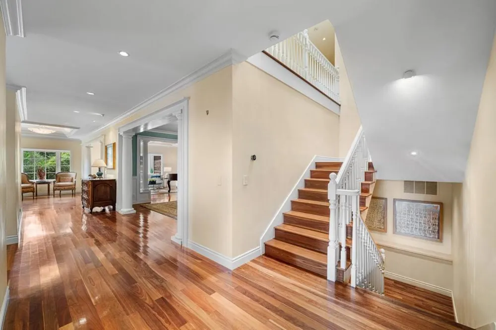 15723 Oak Knoll Drive Los Gatos, CA 95030