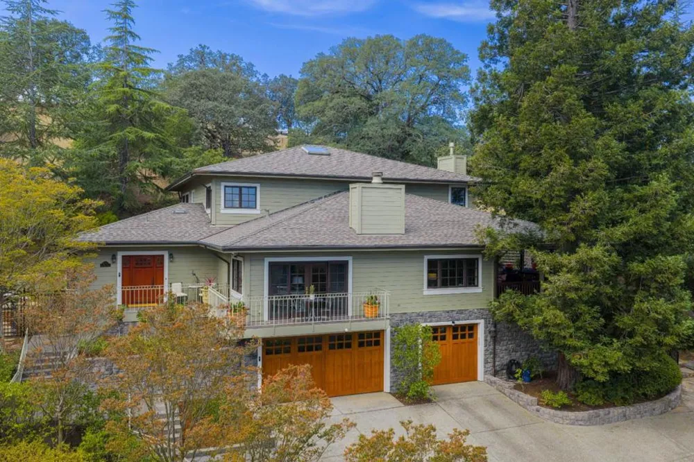 15723 Oak Knoll Drive Los Gatos, CA 95030