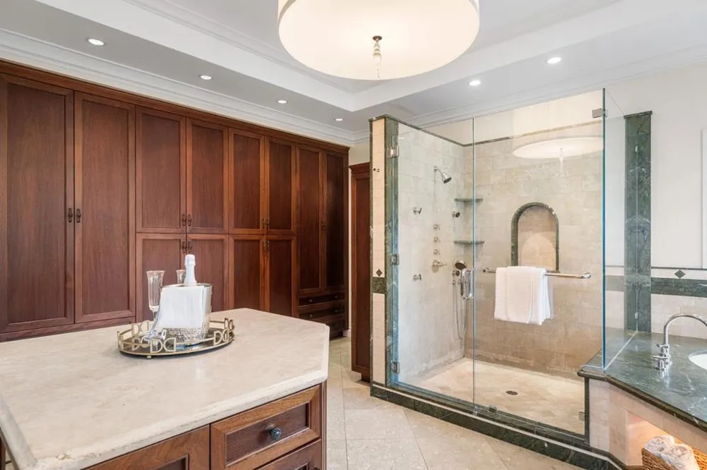15723 Oak Knoll Drive Los Gatos, CA 95030