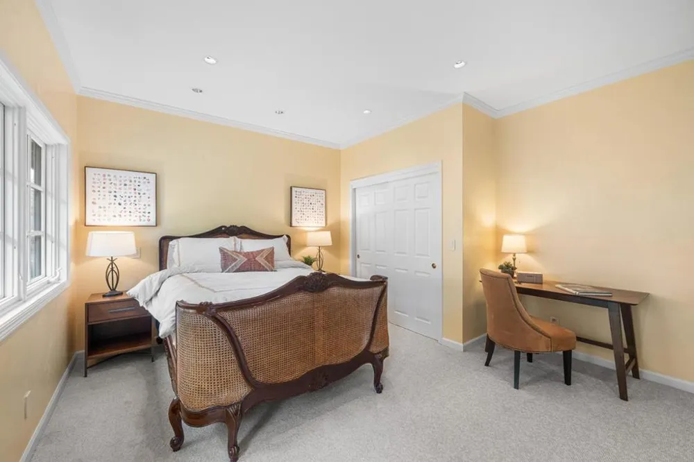 15723 Oak Knoll Drive Los Gatos, CA 95030