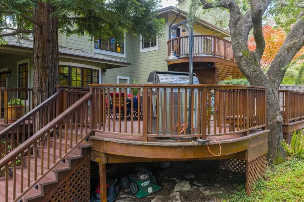 15723 Oak Knoll Drive Los Gatos, CA 95030
