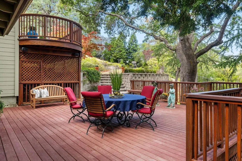 15723 Oak Knoll Drive Los Gatos, CA 95030