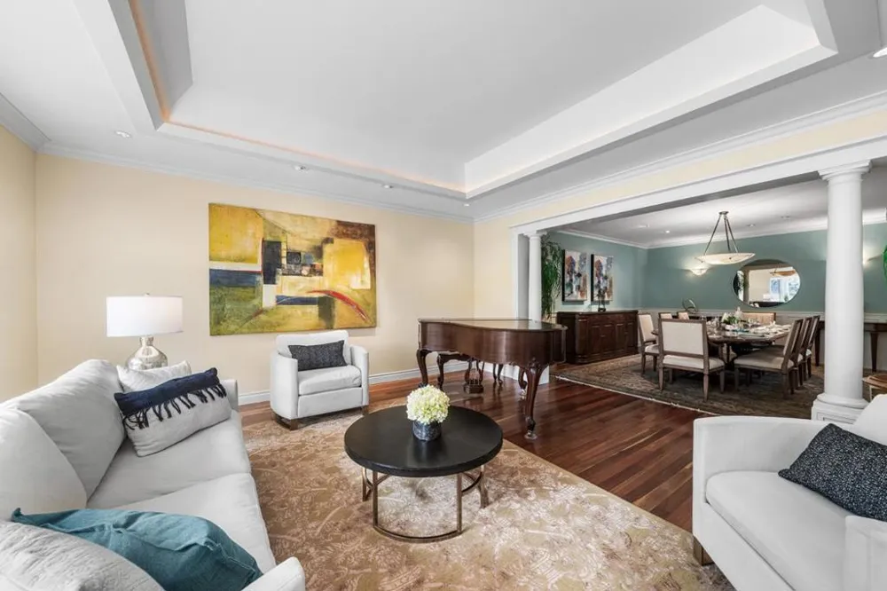 15723 Oak Knoll Drive Los Gatos, CA 95030