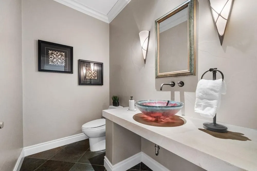 15723 Oak Knoll Drive Los Gatos, CA 95030