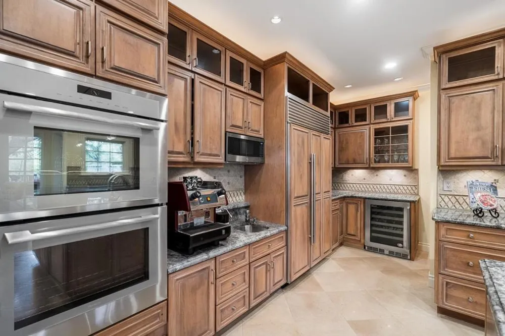 15723 Oak Knoll Drive Los Gatos, CA 95030