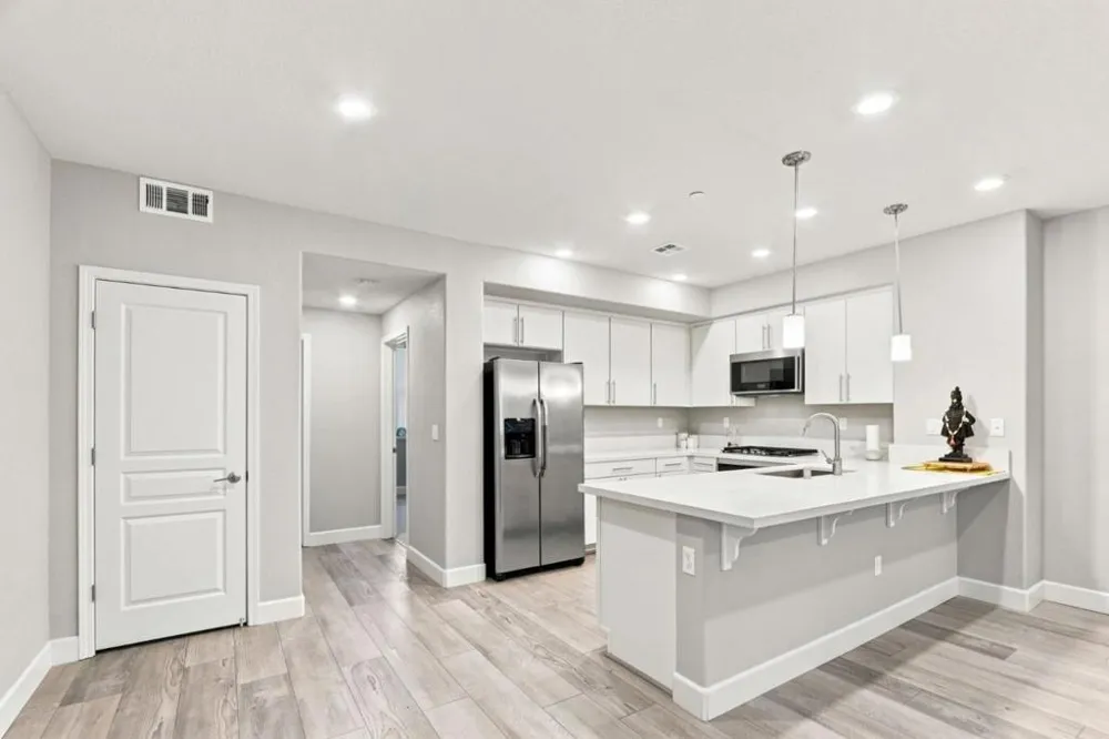 633 Clover Circle Milpitas, CA 95035