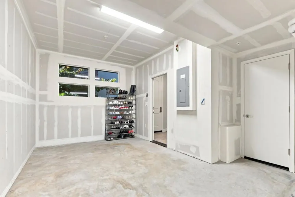 633 Clover Circle Milpitas, CA 95035