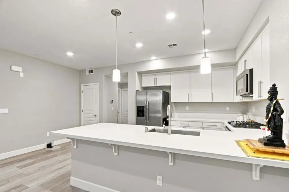 633 Clover Circle Milpitas, CA 95035