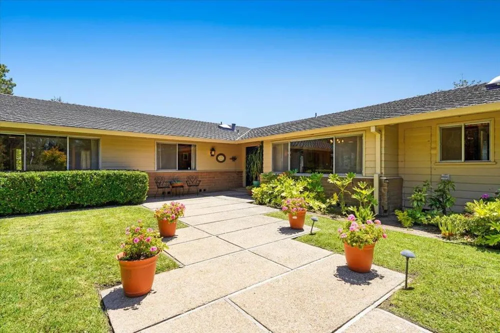 260 Oak Watsonville, CA 95076