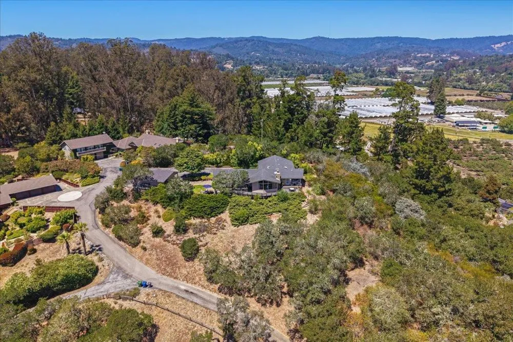 260 Oak Watsonville, CA 95076