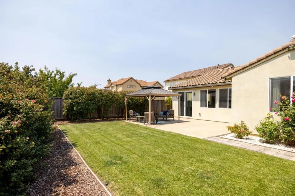 6 Campania Circle Salinas, CA 93905