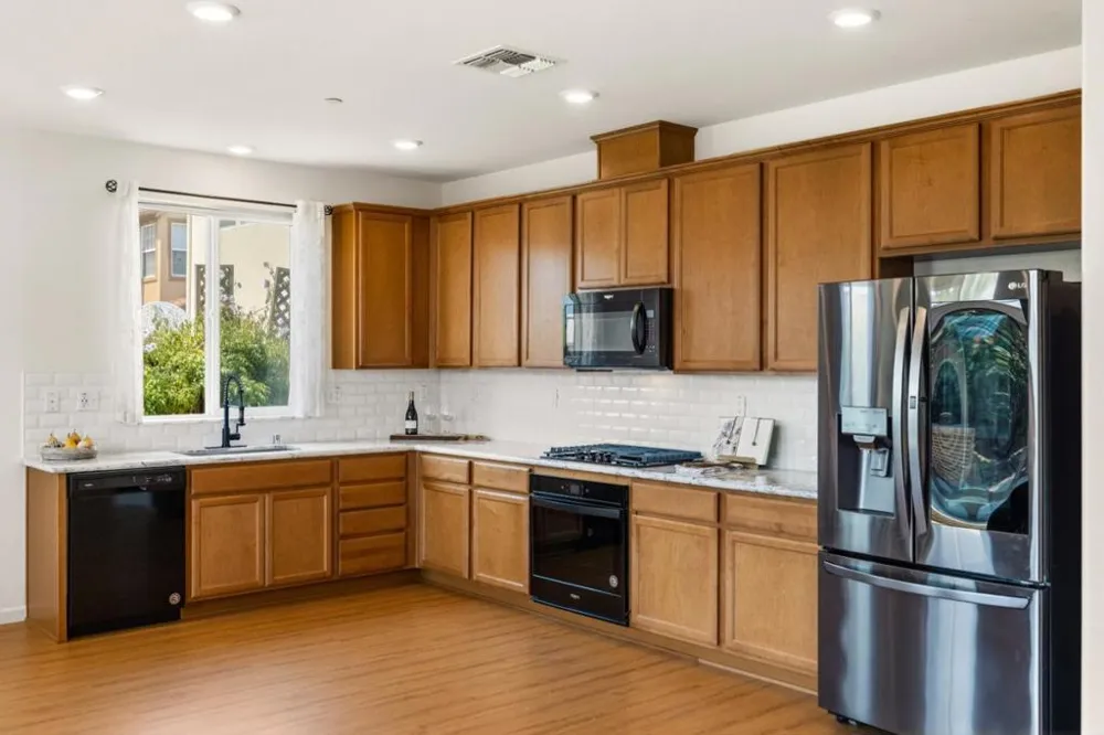 6 Campania Circle Salinas, CA 93905