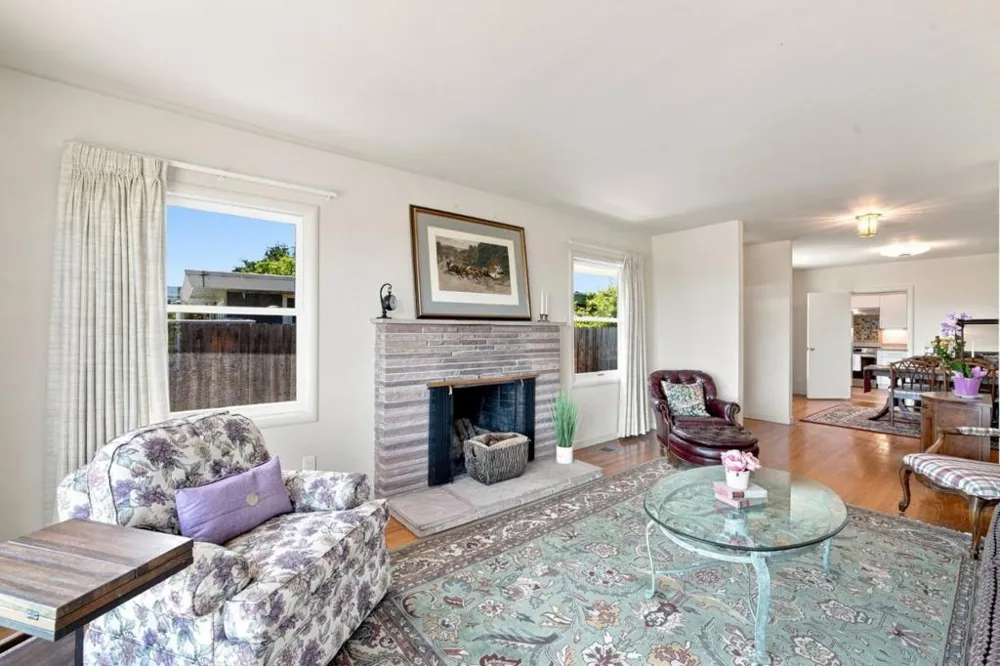 334 Oakview Drive San Carlos, CA 94070