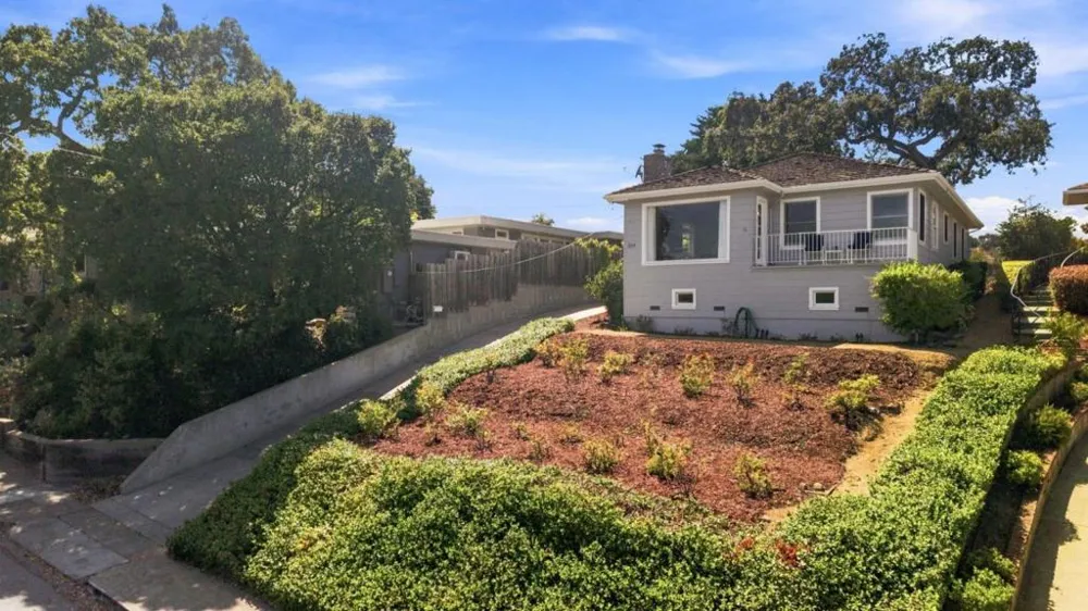 334 Oakview Drive San Carlos, CA 94070
