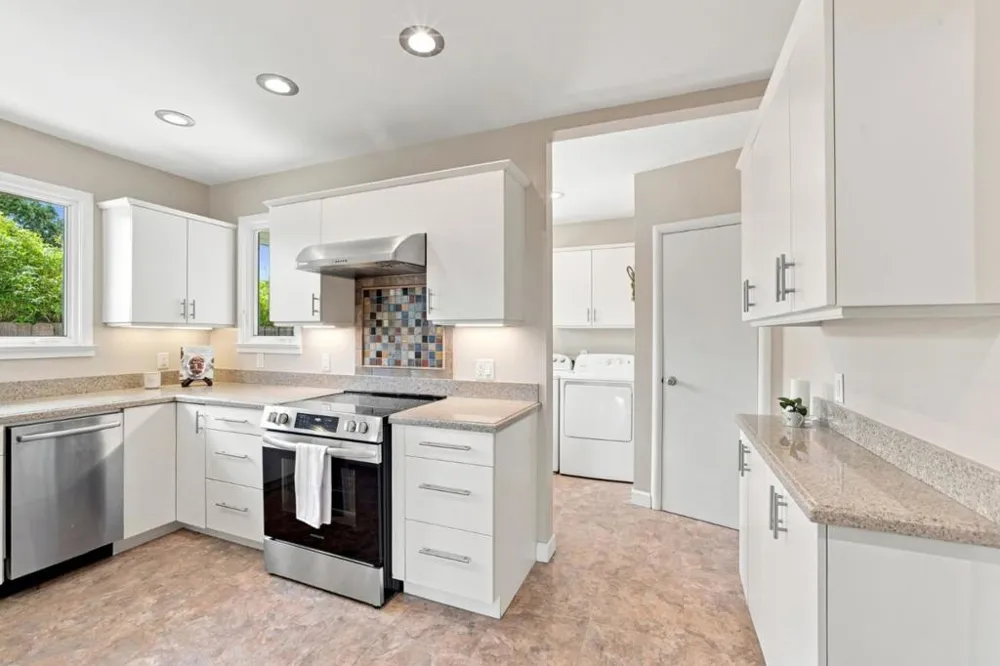 334 Oakview Drive San Carlos, CA 94070