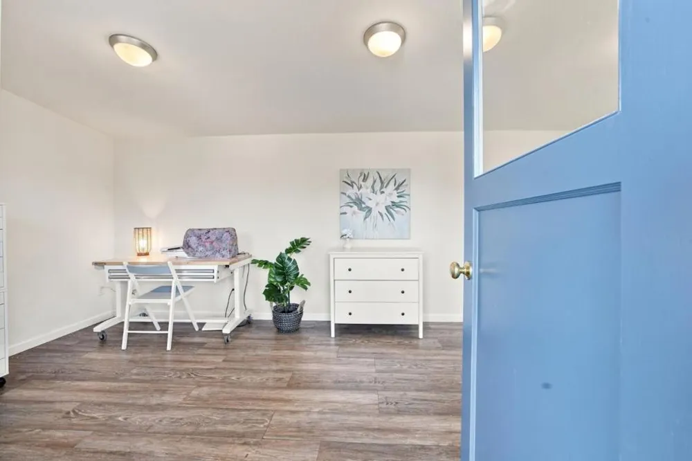 334 Oakview Drive San Carlos, CA 94070