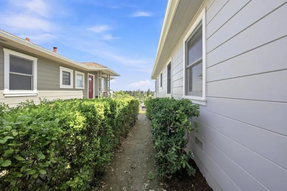 334 Oakview Drive San Carlos, CA 94070