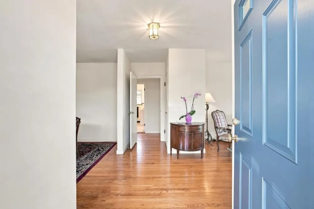 334 Oakview Drive San Carlos, CA 94070