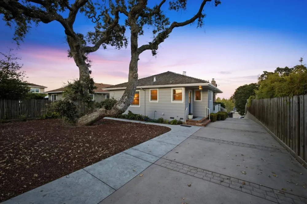 334 Oakview Drive San Carlos, CA 94070