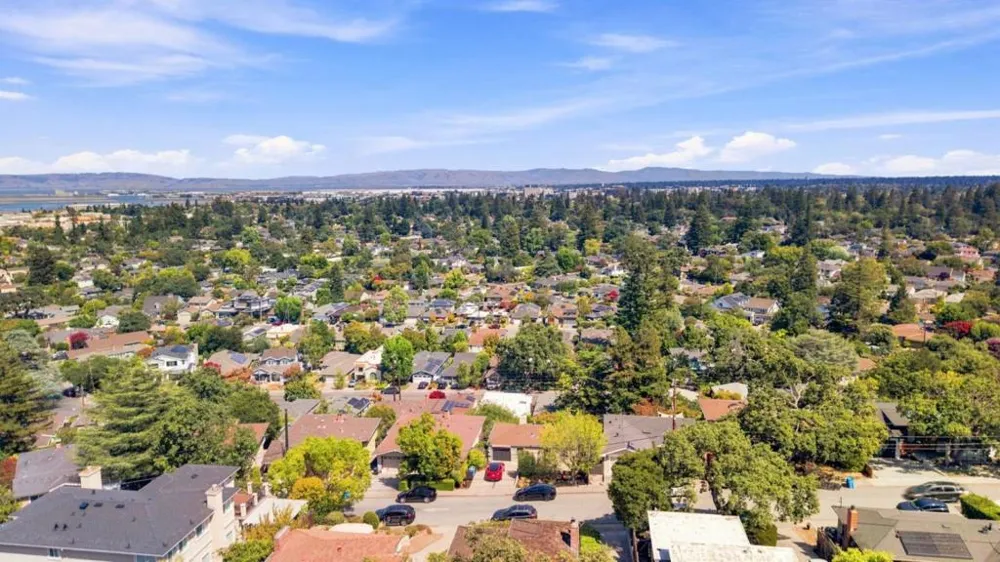 334 Oakview Drive San Carlos, CA 94070