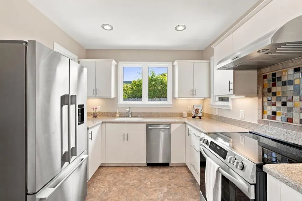 334 Oakview Drive San Carlos, CA 94070