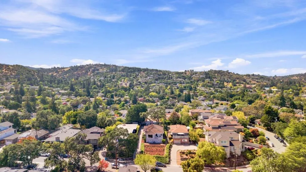 334 Oakview Drive San Carlos, CA 94070