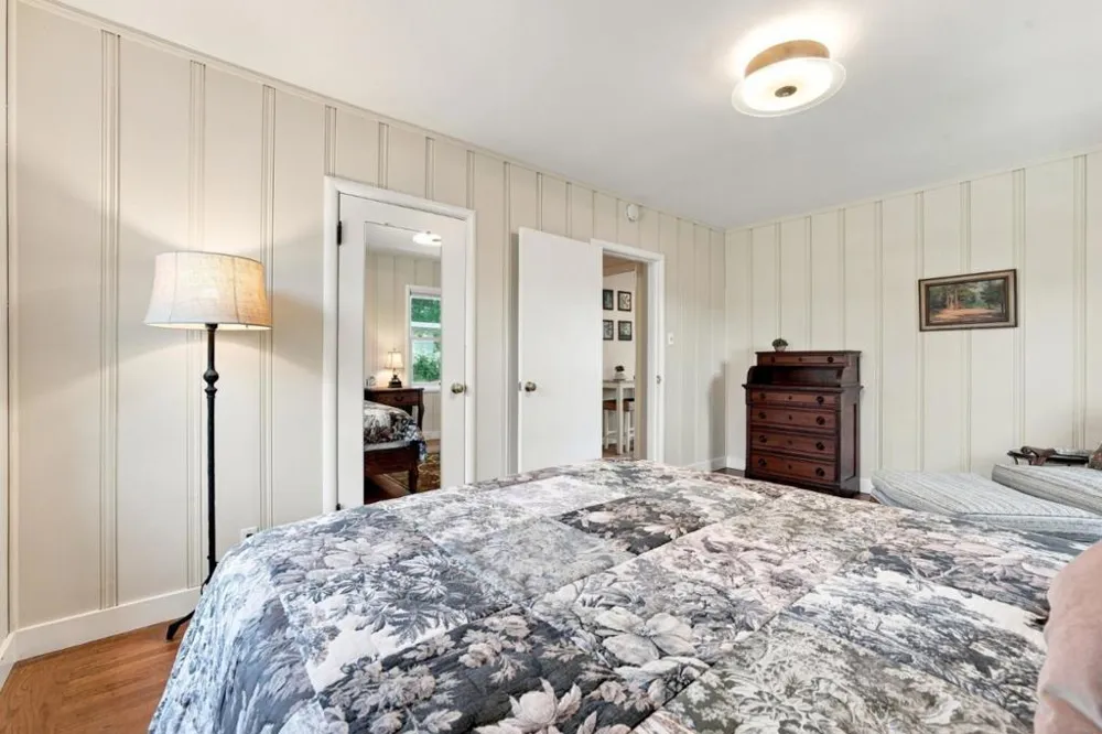 334 Oakview Drive San Carlos, CA 94070