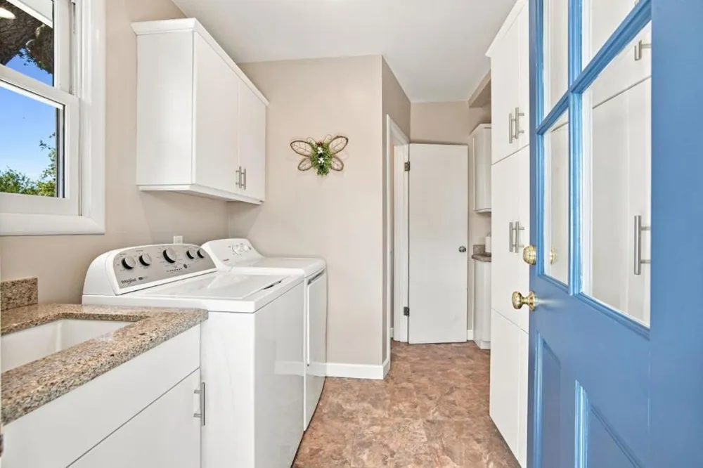 334 Oakview Drive San Carlos, CA 94070