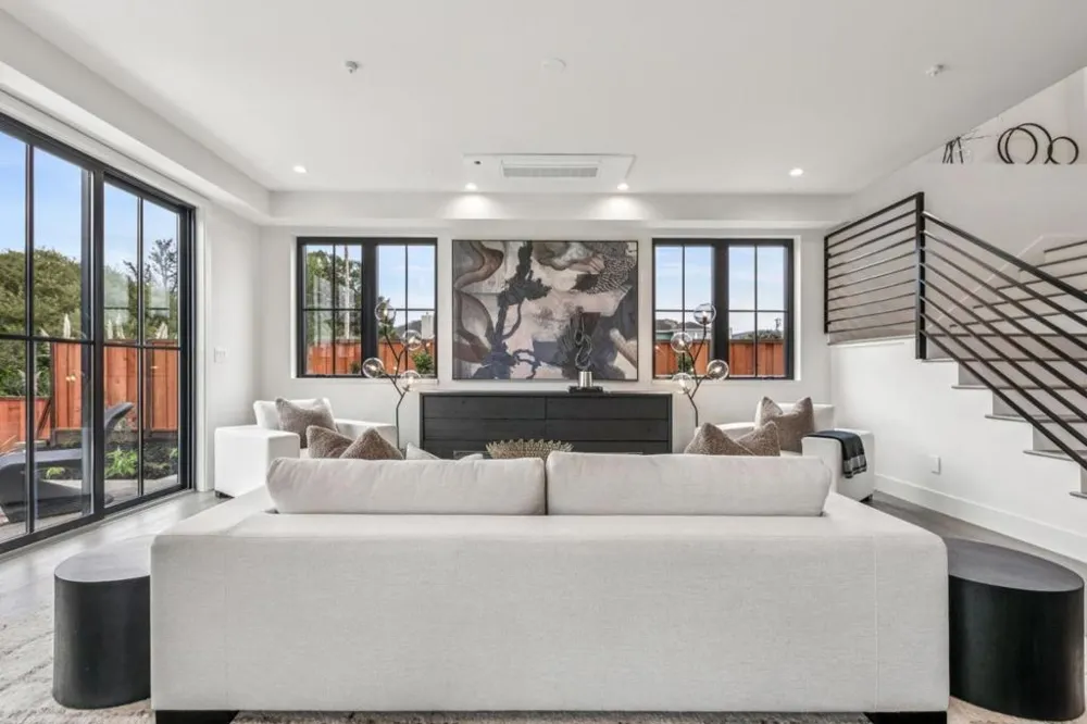 587 Creekside Court Half Moon Bay, CA 94019